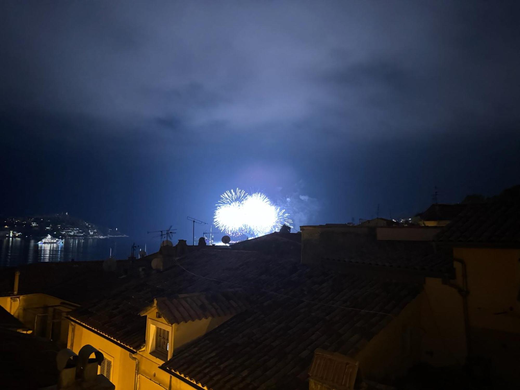The Seaside Serenity - Calm & Charming Bay View Flat - Heart Of Villefranche Buitenkant foto