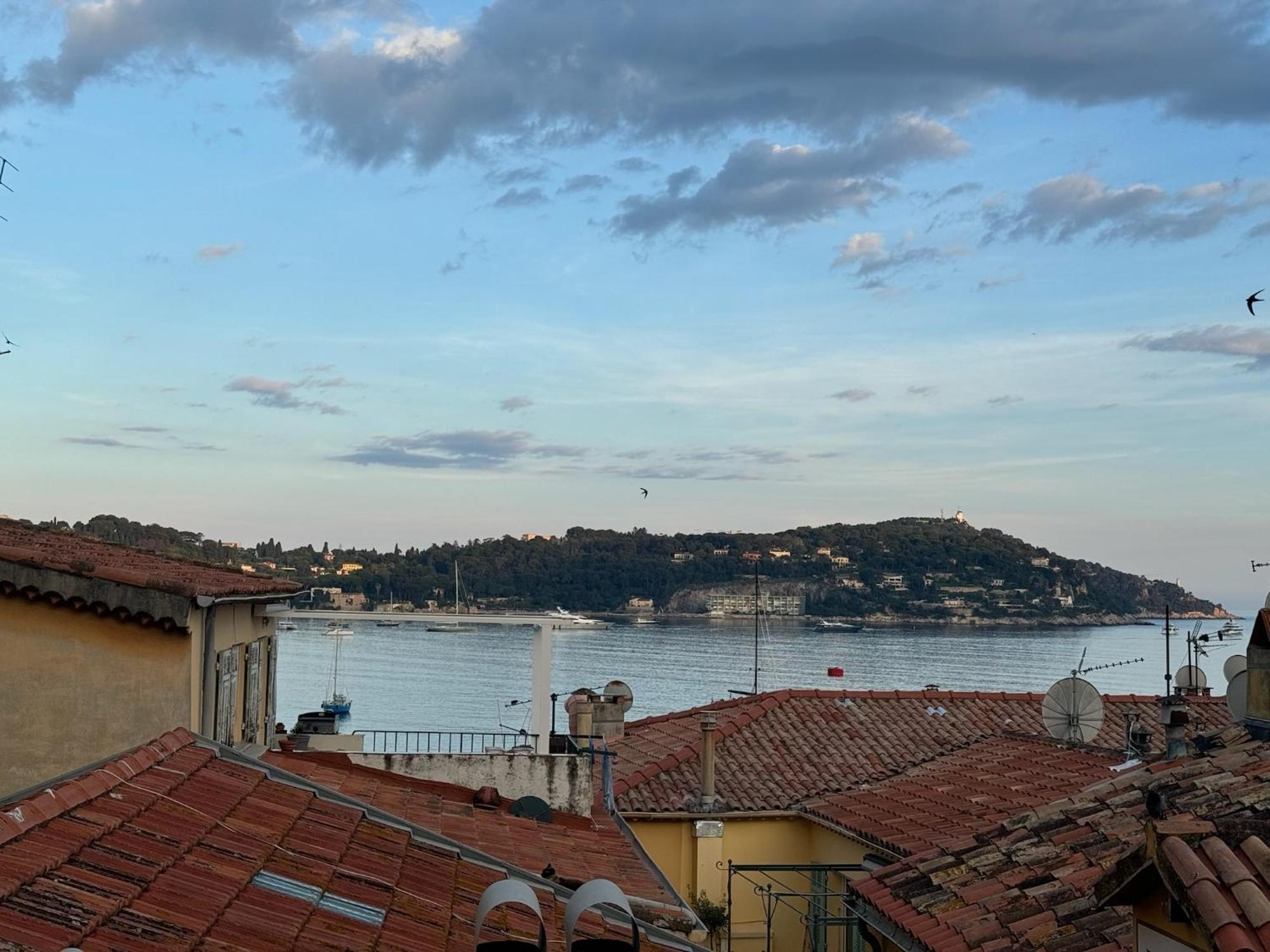 The Seaside Serenity - Calm & Charming Bay View Flat - Heart Of Villefranche Buitenkant foto